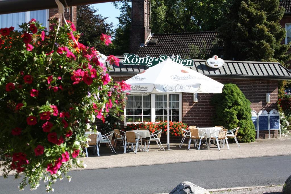 Hotel Koenig-Stuben Bispingen Bagian luar foto